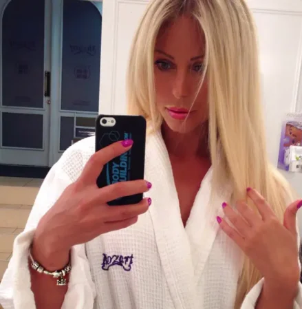 Parisescort.6168027c